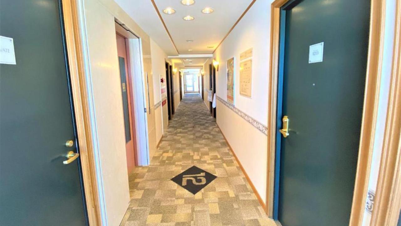 Toyoko Inn Naha Omoromachi Ekimae Екстериор снимка
