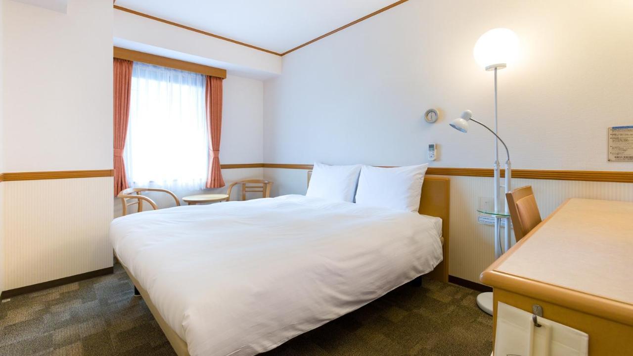 Toyoko Inn Naha Omoromachi Ekimae Екстериор снимка