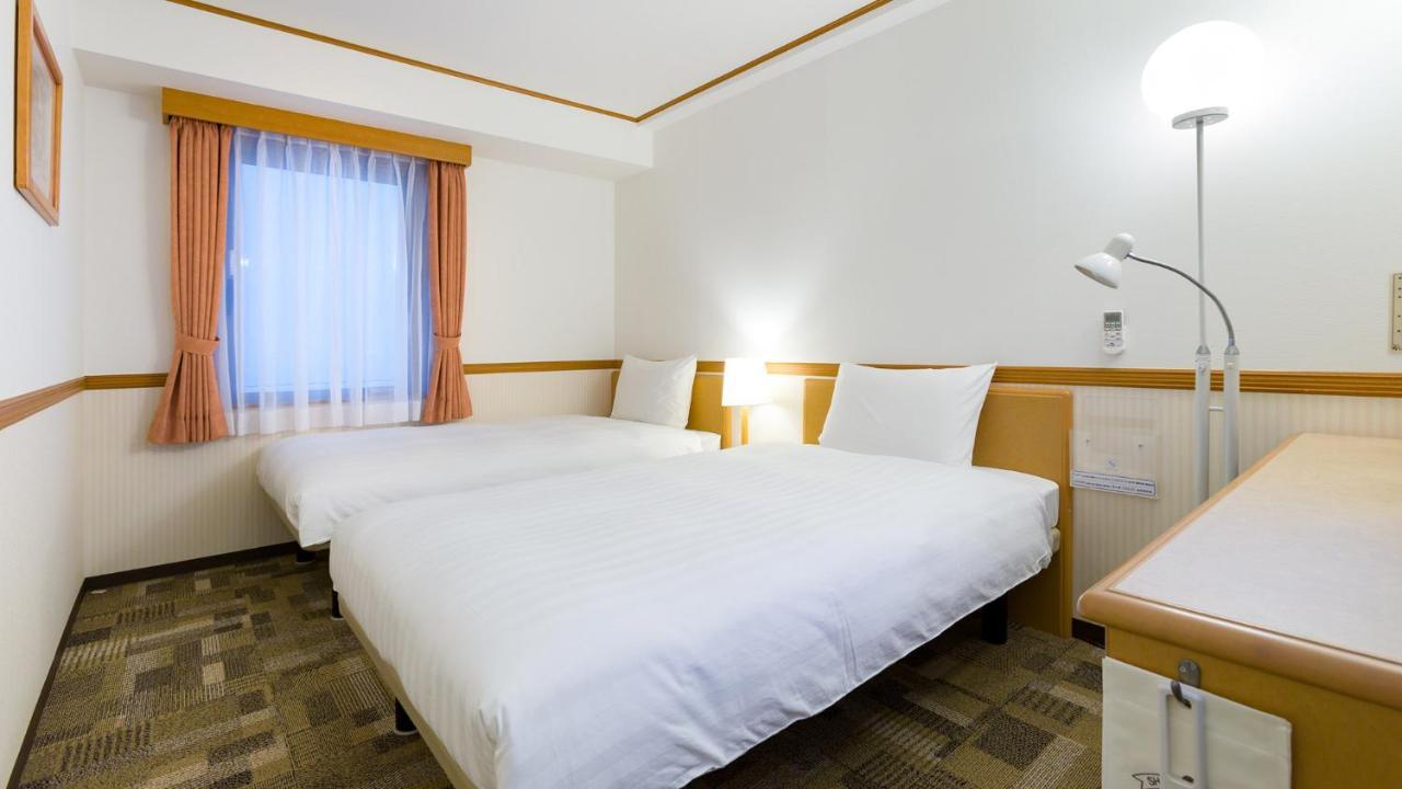 Toyoko Inn Naha Omoromachi Ekimae Екстериор снимка