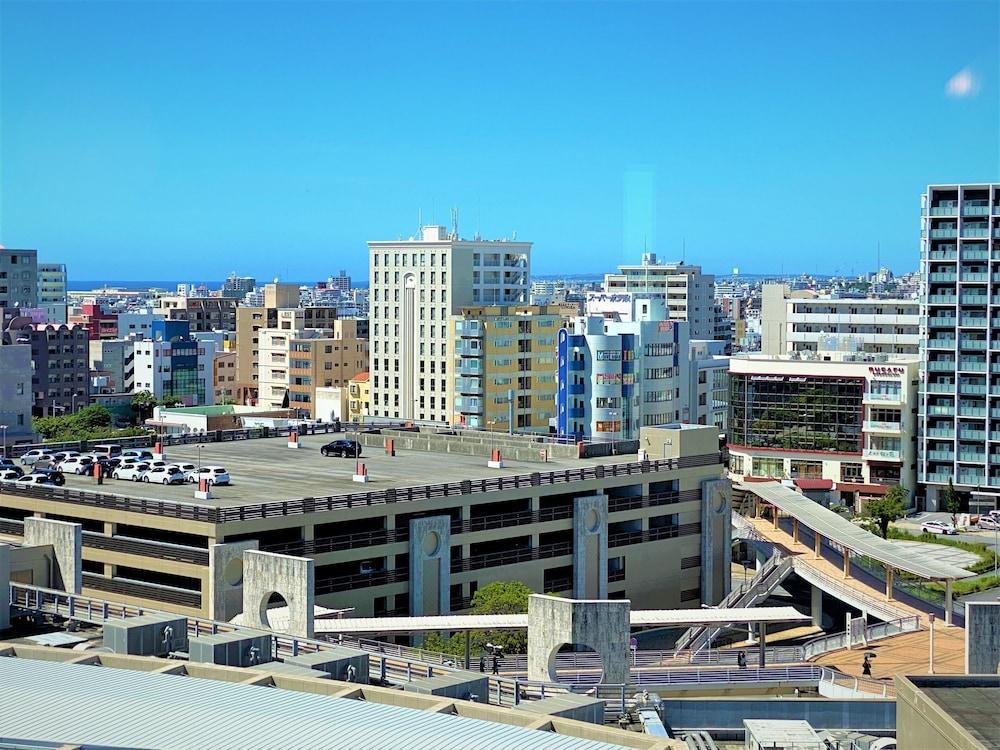 Toyoko Inn Naha Omoromachi Ekimae Екстериор снимка