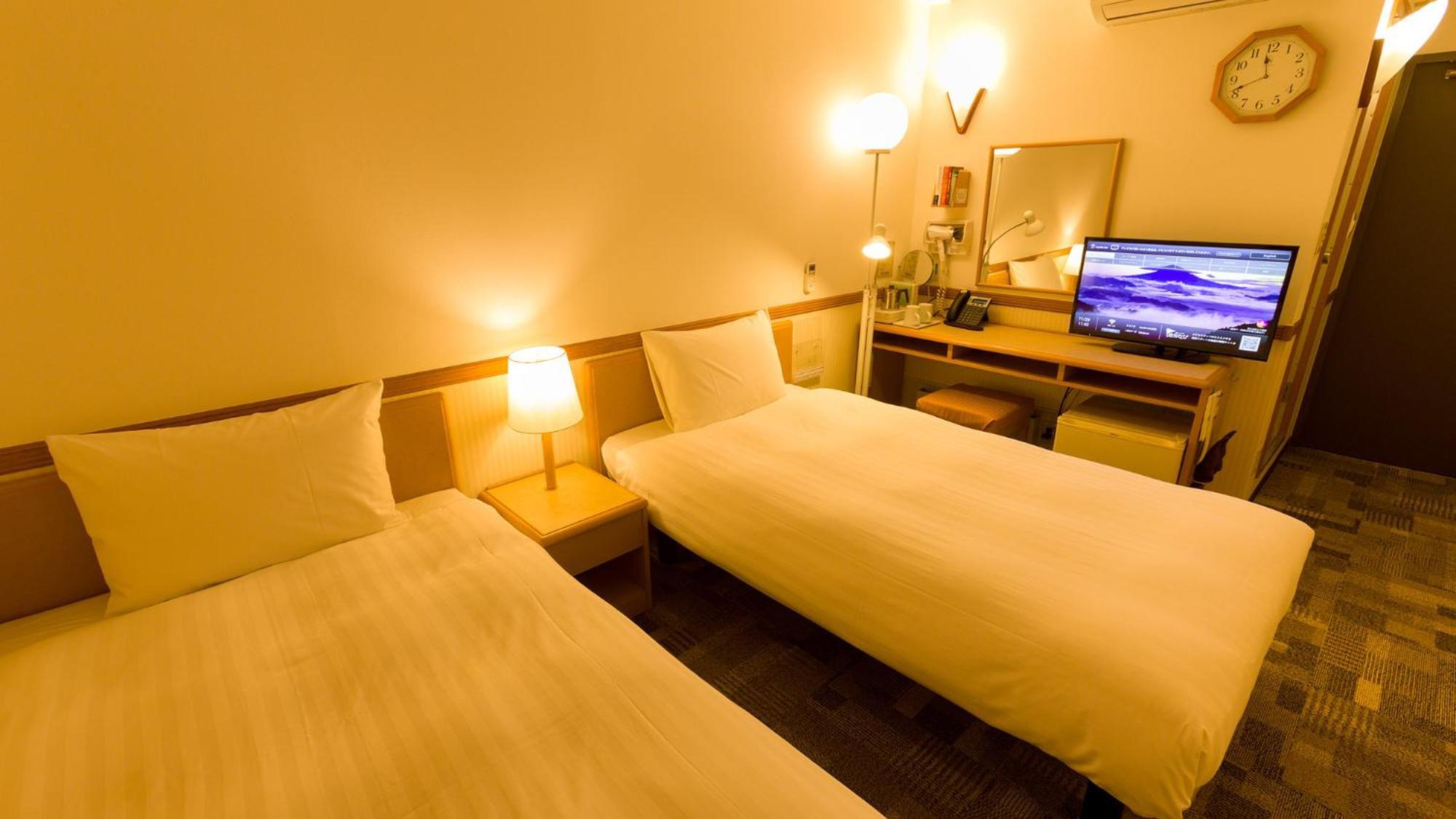 Toyoko Inn Naha Omoromachi Ekimae Стая снимка