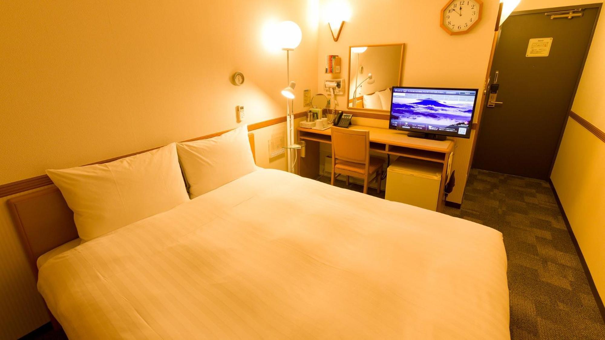 Toyoko Inn Naha Omoromachi Ekimae Стая снимка
