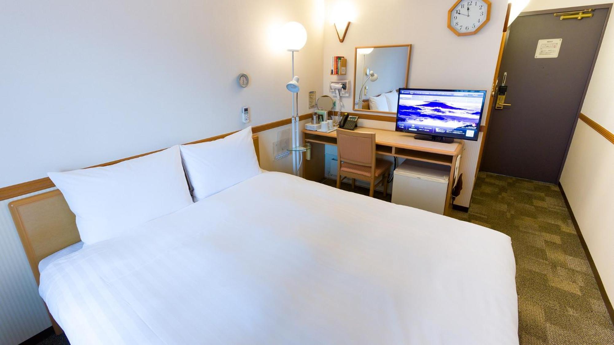 Toyoko Inn Naha Omoromachi Ekimae Стая снимка