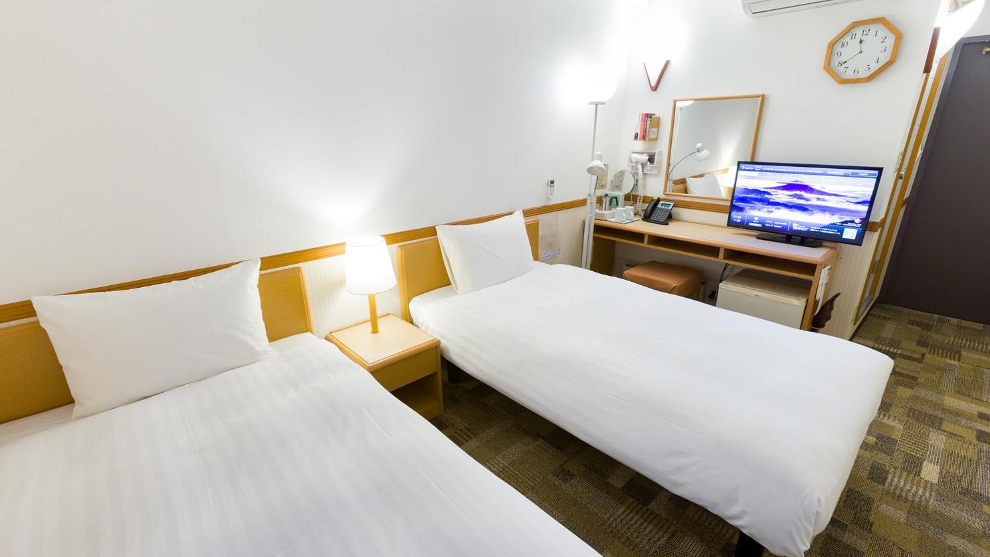 Toyoko Inn Naha Omoromachi Ekimae Стая снимка
