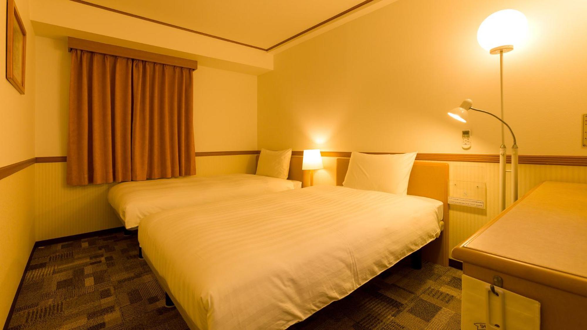 Toyoko Inn Naha Omoromachi Ekimae Стая снимка
